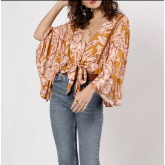 Band of the Free Libby Gold Floral Bell Sleeve Crop Top Sz XS Womens Yellow - Picture 11 of 15